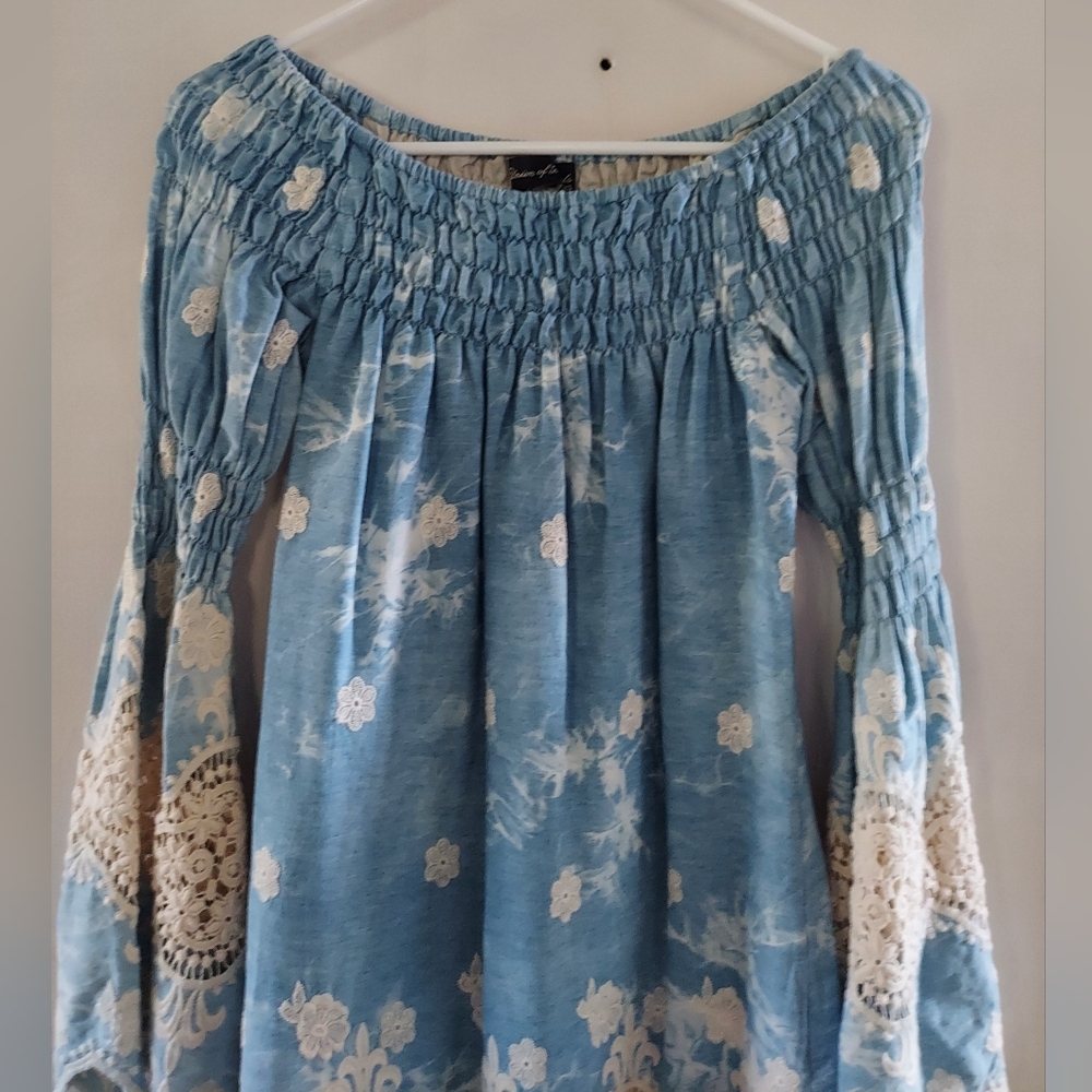 NWOT Union Of Angels Embroidered Blue And Cream Cotton Dress Bell Sleeves XS - Picture 2 of 14